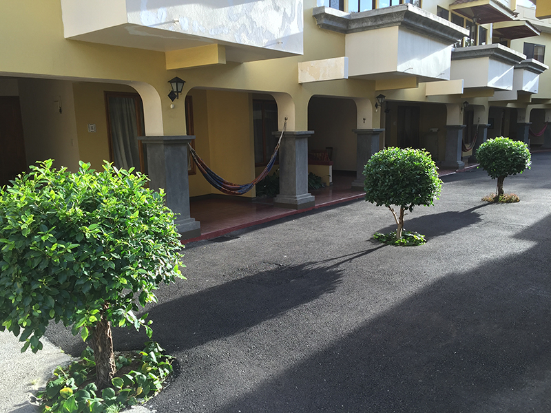 Cost Rica resort courtyard.